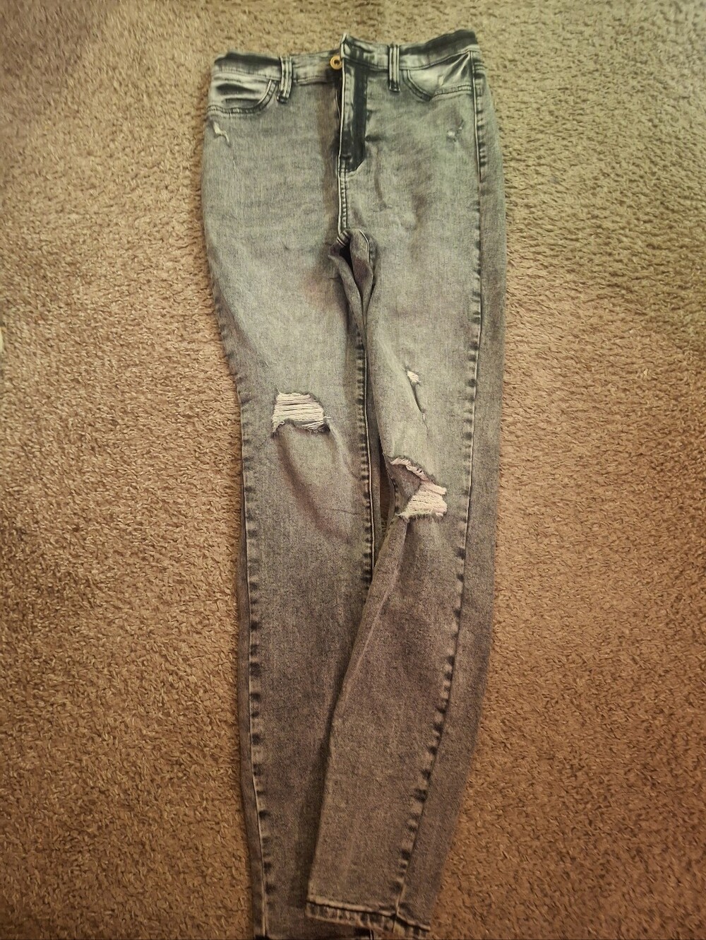 Cute Fashion Nova Women's Distressed Grey High-Waist Jeans Size 5